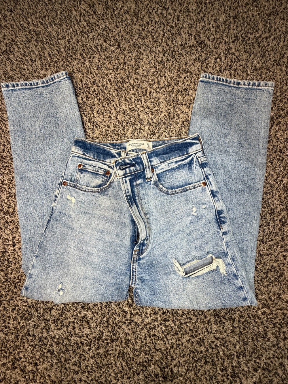 Abercrombie & Fitch High Rise Ankle Straight Jeans